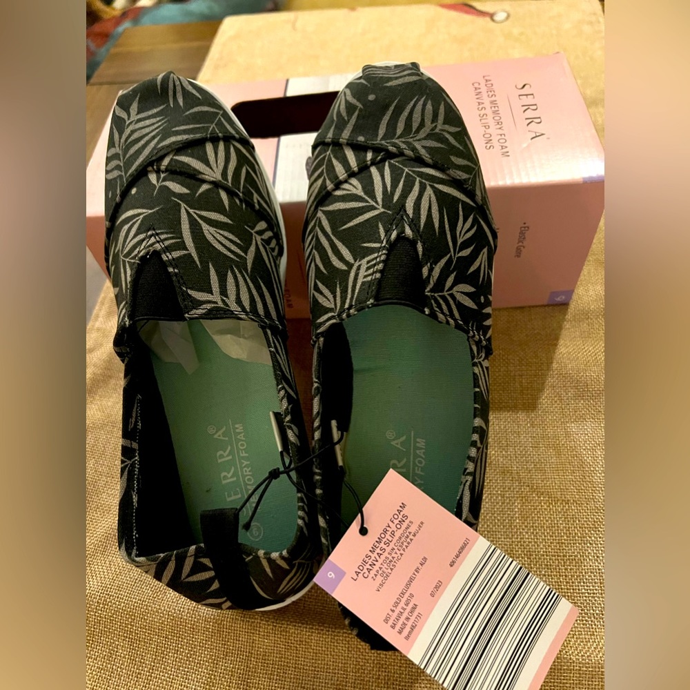 Serra loafers new